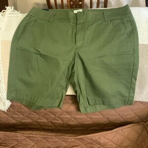 J crew army green shorts size 10